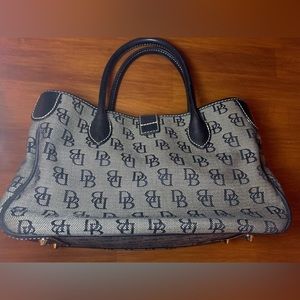 Dooney & Bourke Signature Series HP51Q WB